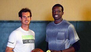 Andy Murray ir Luolas Dengas