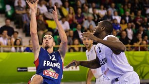 Nando De Colo