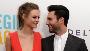 Behati Prinsloo ir Adamas Levine'as