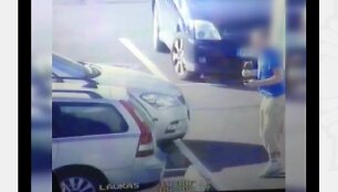 Ar &scaron;is automobilis partrenkė &scaron;į pėsčiąjį?
