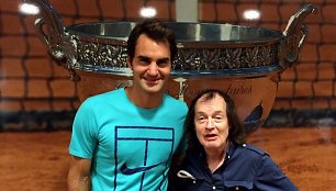 Rogeris Federeris ir Angusas Youngas