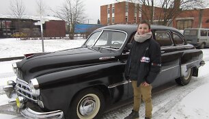 Senovinis automobilis ZIM (GAZ-12) ir 11-metis Kostas
