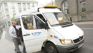 Po kelių dienų už kelionę mikroautobusų Vilniuje gali tekti mokėti litu brangiau.