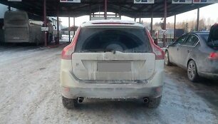 Medininkuose pasieniečiai sulaikė vogtą baltarusio &bdquo;Volvo&ldquo;