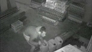 Kauno policija ie&scaron;ko, kam parūpo svetimi elektriniai įrankiai