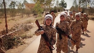 Į &bdquo;Islamo valstybės&ldquo; propagandą įtraukti vaikai