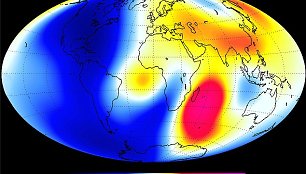 ESA palydovinės sistemos „Swarm“ duomenys, kad pastaruosius 6 mėnesius emę saugantis magnetinis laukas silpsta stipriau. Mėlyna spalva žymimos magnetinio lauko silpimo vietos, rausva - stiprėjimo