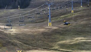 Sniego ma&scaron;inos Austrijoje, ant Gschwandtkopf kalno.
