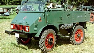 Pirmieji sunkvežimiai &bdquo;Unimog&ldquo;