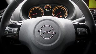&bdquo;Opel Corsa&ldquo; daugiafunkcinis vairas