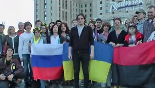 Grupė maskviečių susirinko i&scaron;reik&scaron;ti paramą Ukrainai