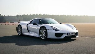 &bdquo;Porsche 918 Spyder&ldquo; buvo sukurtas kaip technologinių pasiekimų demonstracija