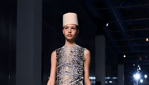 &bdquo;Giambattista Valli&ldquo; 2019 m. pavasario ir vasaros kolekcijos modelis
