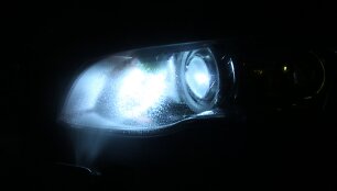 &bdquo;Xenon&ldquo; automobilių žibintai