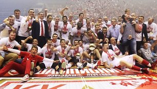 „Crvena Zvezda“ triumfas