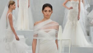 &bdquo;Monique Lhuillier&ldquo; kolekcijos modelis