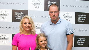 Vilius ir Violeta Tarasovai su dukra Gabriele