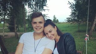 &bdquo;Žemaitukas&ldquo; Ovidijus Petrauskas su sužadėtine 