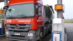 Antradienį pasienyje su Lenkija veikiančioje degalinėje pastebėję ir patikrinę įtartiną vilkiką Kalvarijos užkardos pasieniečiai sulaikė Belgijoje vogtą vilkiką.