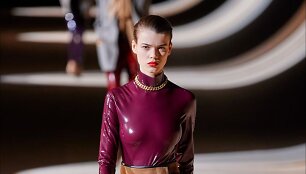 &bdquo;Saint Laurent&ldquo; 2020&ndash;2021 m. rudens ir žiemos kolekcijos modelis