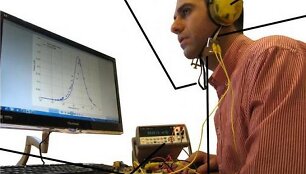 Elektros energiją gaminančio i&scaron;manaus dirželio prototipas