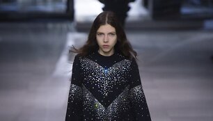 &bdquo;C&eacute;line&ldquo; 2019 m. pavasario ir vasaros kolekcijos modelis