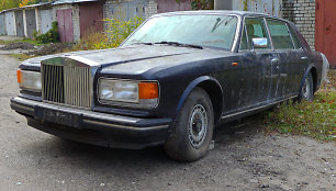 Aukso vertės radinys apleistame garaže: 90-ųjų „Rolls – Royce Silver Spur“