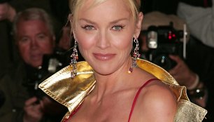 Sharon Stone 2001 metais, keli mėnesiai prieš insultą