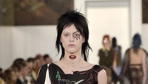 &bdquo;Maison Margiela&ldquo; 2016 m. pavasario-vasaros auk&scaron;tosios mados kolekcija