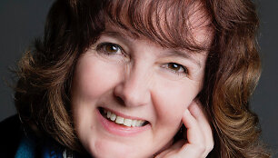 Dee White