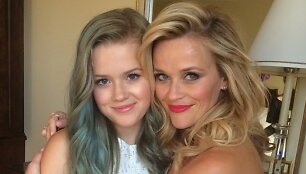 Reese Witherspoon su dukra Ava
