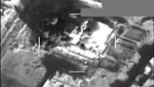 IS taikinių bombardavimas Sirijoje
