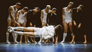 &bdquo;Nyderlandų &scaron;okio teatro 2&ldquo; spektaklis SH-BOOM!