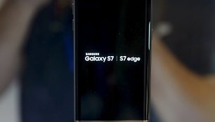 „Samsung“ pristatė „Galaxy S7“ ir „Galaxy S7 Edge“ telefonus