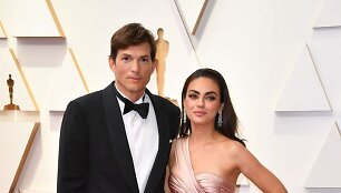 Ashtonas Kutcheris, Mila Kunis