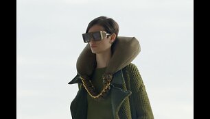 &bdquo;Balmain&ldquo; 2021&ndash;2022 m. rudens ir žiemos kolekcijos modelis