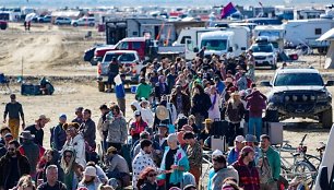 „Burning Man“ festivalio dalyviai palieka dykumą