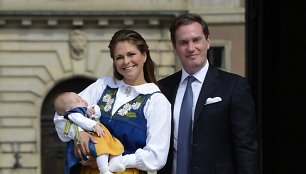 Švedijos princesė Madeleine ir Christopheris O'Neillas su dukra princese Leonore