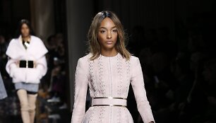 &bdquo;Balmain&ldquo; 2016 m. rudens-žiemos kolekcijos modelis