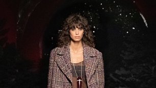 „Chanel“ 2021–2022 m. rudens ir žiemos kolekcijos modelis