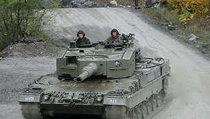 Austrų kariuomenės tankas „Leopard 2“