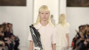 &bdquo;Maison Margiela&ldquo; 2016 m. pavasario-vasaros auk&scaron;tosios mados kolekcija
