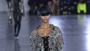 &bdquo;Balmain&ldquo; 2019&ndash;2020 m. rudens ir žiemos kolekcijos modelis