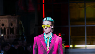 &bdquo;Moschino&ldquo; 2016 m. rudens-žiemos kolekcijos modelis
