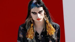 &bdquo;Vivienne Westwood&ldquo; modelis
