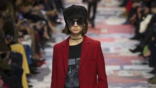 „Christian Dior“ 2018–2019 m. rudens ir žiemos kolekcijos modelis