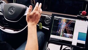Nevairuojamas &bdquo;Mercedes-Benz&ldquo; automobilis