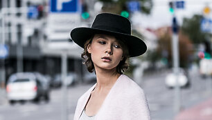 &bdquo;Laura Daili 2020&ldquo; rudens ir žiemos kolekcijos modelis 