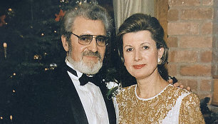 1993 m. lapkritį išvyko į JAV ir vedė Eglę Sodaitis