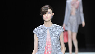 &bdquo;Giorgio Armani&ldquo; 2016 m. pavasario-vasaros kolekcijos modelis